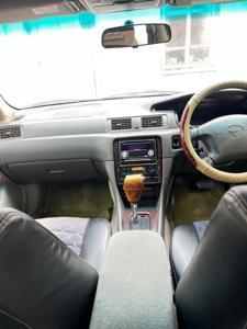 категория ТС правый, количество мест  В, 5