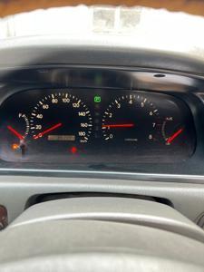 категория ТС правый, количество мест  В, 5