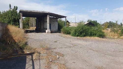 Нежилой строение